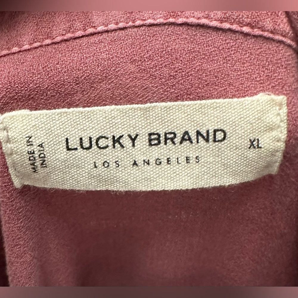 Lucky Brand top XL GUC
Embroidered Long Sleeve Button Down top
Renaissance Rose - Picture 4 of 4